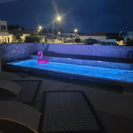 Magnifique Piscine Privee Jacuzzi Villa *